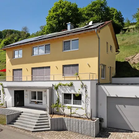 Rebenrain, 80qm Апартаменты Steinach (Baden-Wurttemberg)